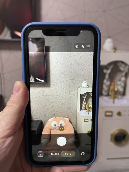 Продам Iphone 11