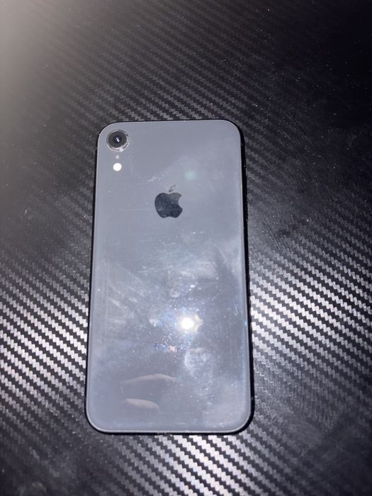 продается айфон хр