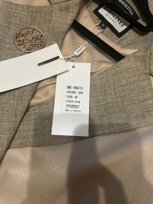 новая женская куртка