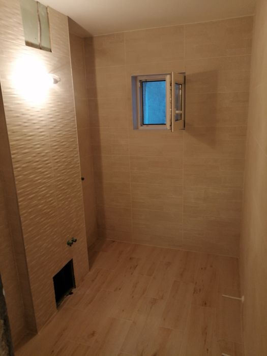 Montez faianta-gresie si instalatii sanitare si electrice