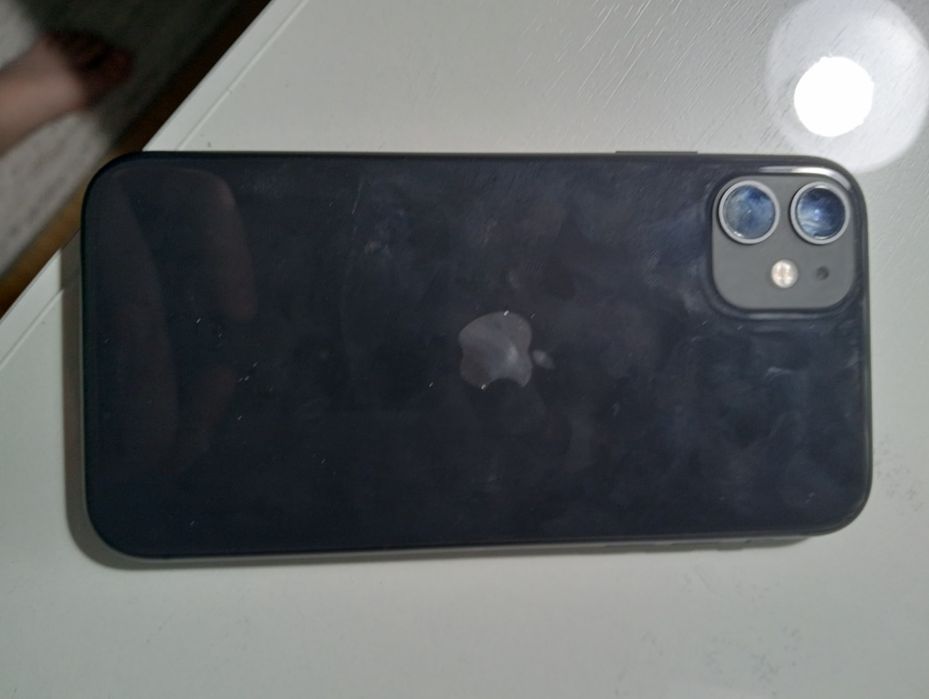 Айфон 11 обменяю или продам