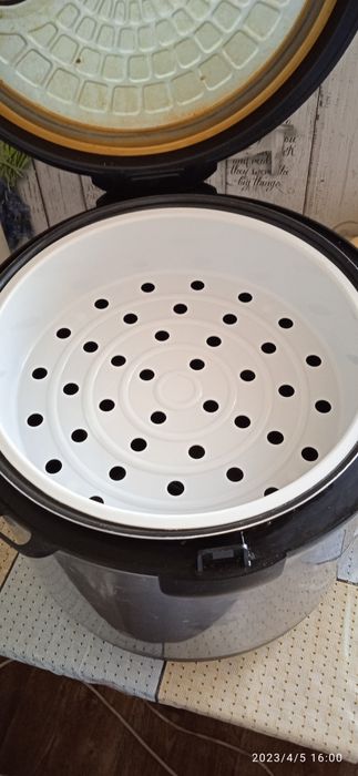 Мультиварка Редмонт