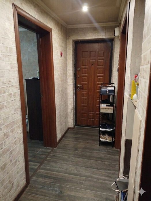 Продам квартиру в Пришахтинске