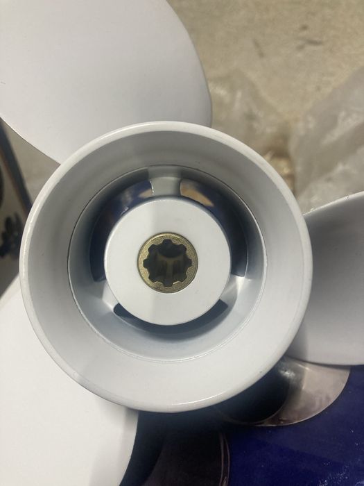 Винт для лодочного мотора Ханкай