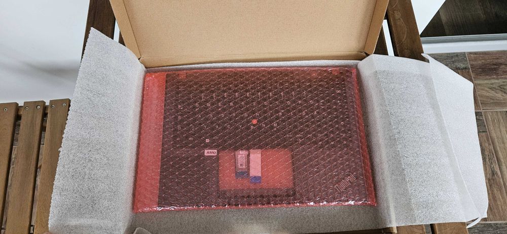 Клавиатура за ThinkPad T14s Gen 4 (21F8/21F9) DE с подсветка