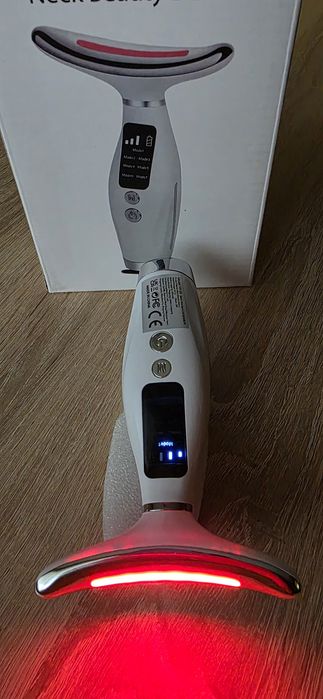 Масажор за лице и шия