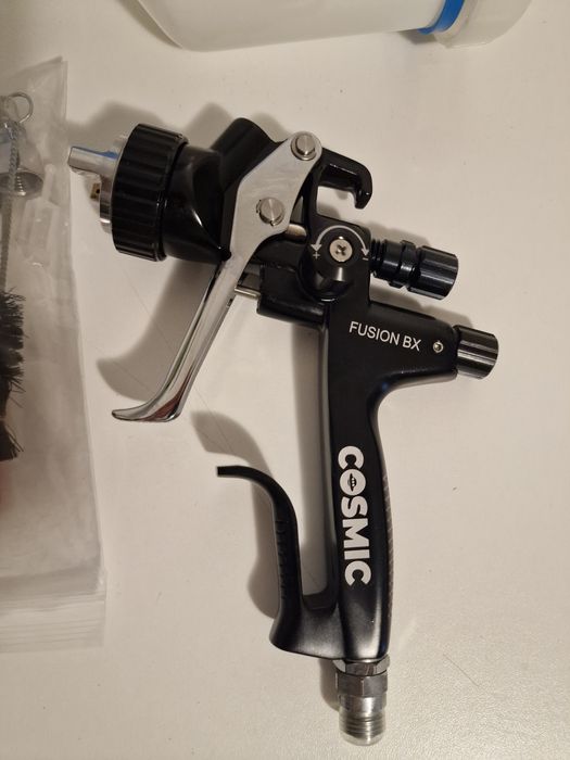 Pistol de vopsit COSMIC FUSION BX