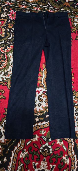 Продаю хорошие утеплённые тёмно-синие брюки для парней на осень и зиму