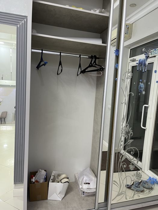 Шкаф-купе срочно!