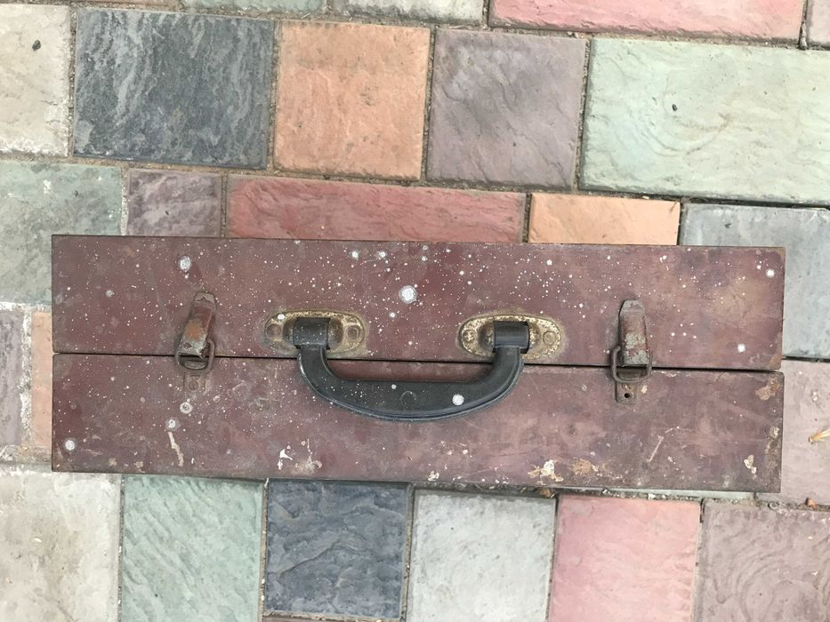 Ящик - чемоданчик металлический