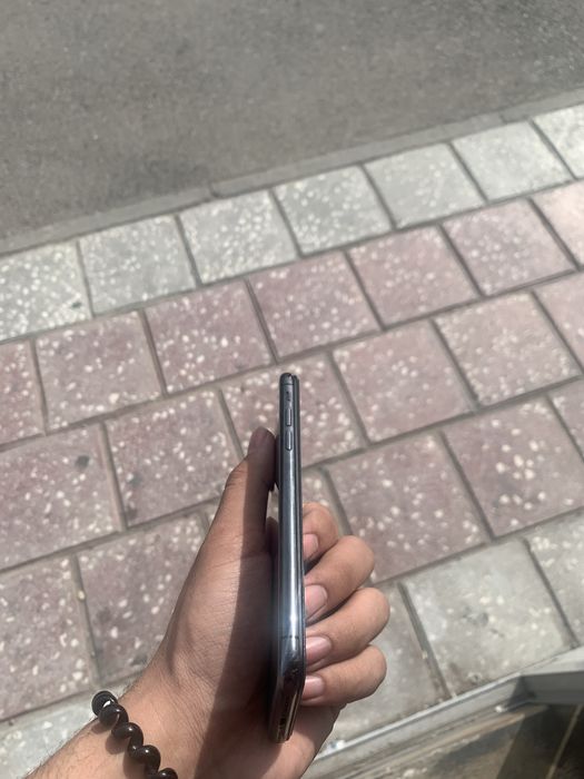 продам   айфон х