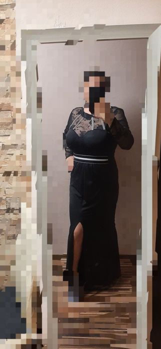 Vând rochie lunga neagă eleganta