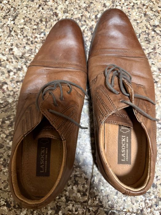 Продавам кожени обувки