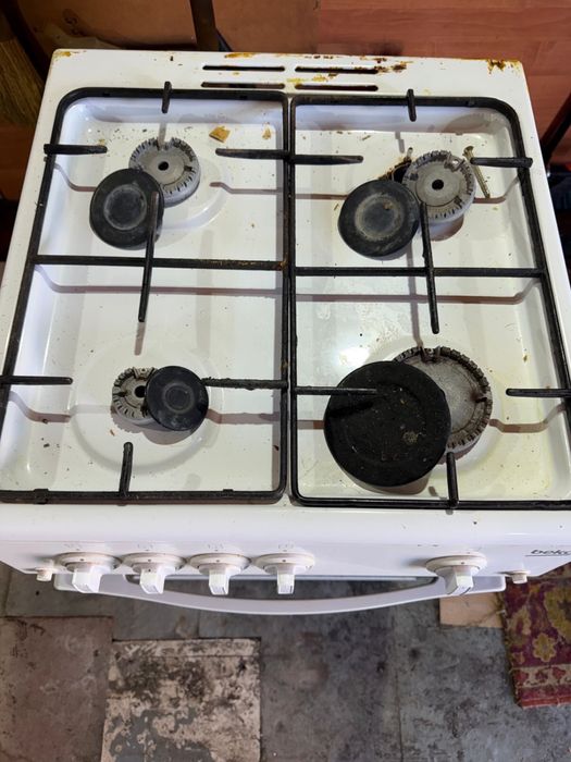 Продам газовую плиту