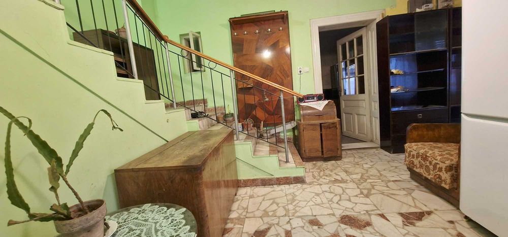 Casa de vanzare in Oradea zona Cantemir (24/a).
