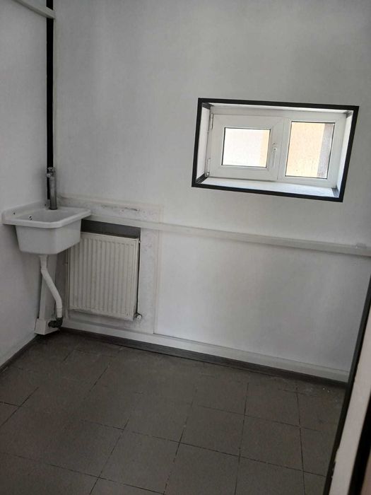 DE ÎNCHIRIAT SPATIU COMERCIAL - 600 mp - Proprietar - Str.Oltului, Nr.77, Buzau