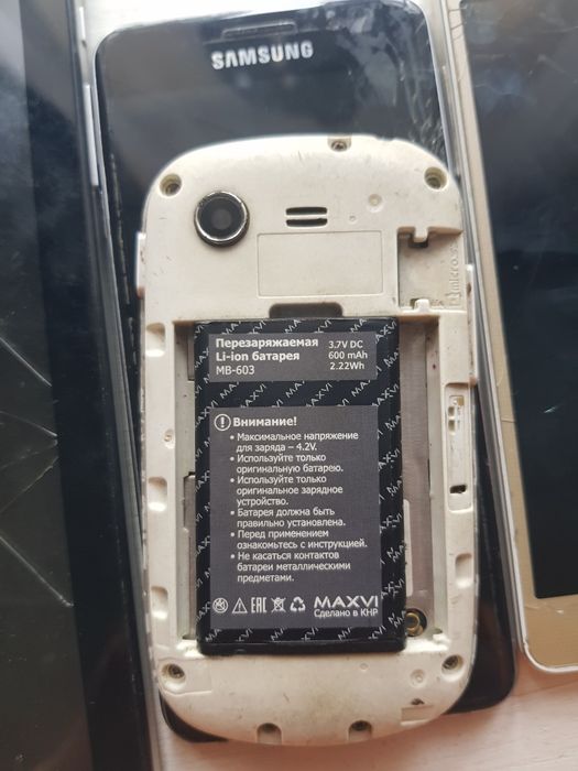 2 планшета разбитый экра,star gt,2 телефона a5