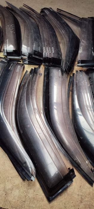 Ветровики оригинальные Toyota Surf 130/185, Prado95