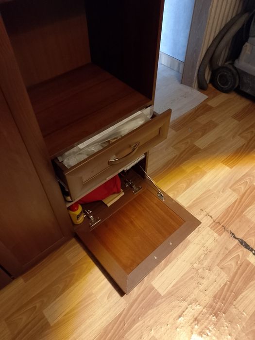 Продам Шкав в прихожую