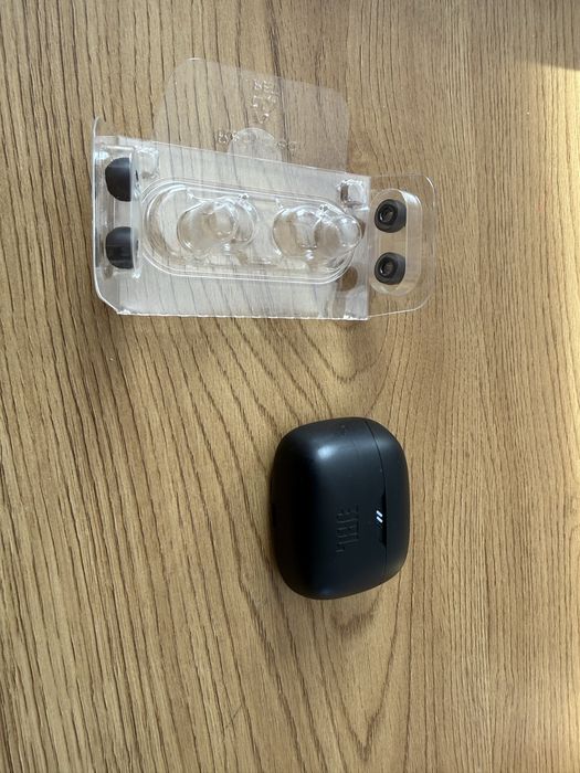 Casti wireless JBL Tune Buds, negre, ANC