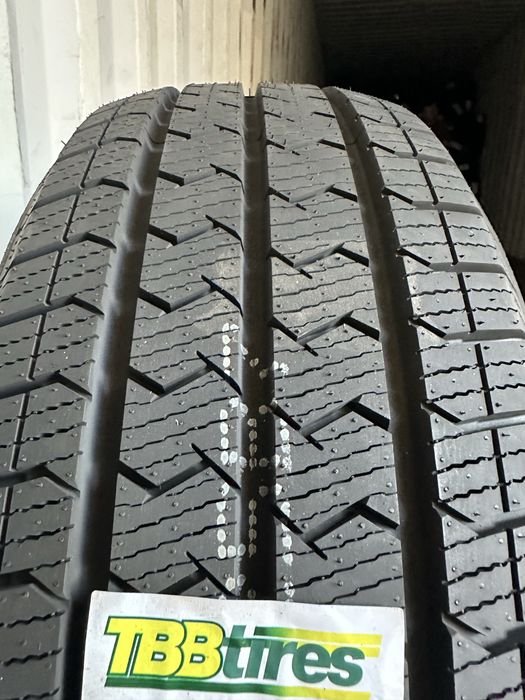 Нови Всесезонни Бусови Гуми TBB TIRES ADVENZZA AS 205/65R16C 107/105T 2056516 2056516C
