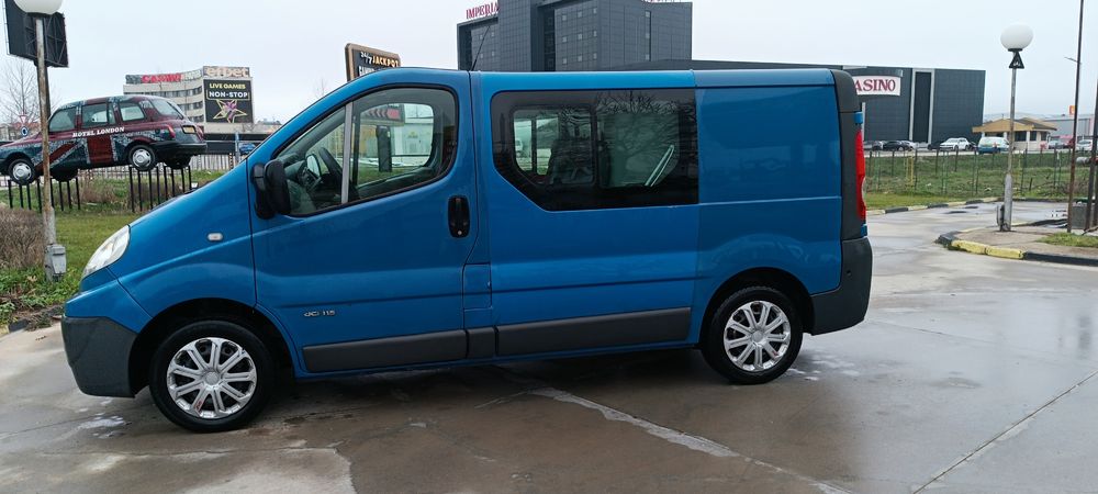 Рено Трафик 2000 ДСИ 2012година