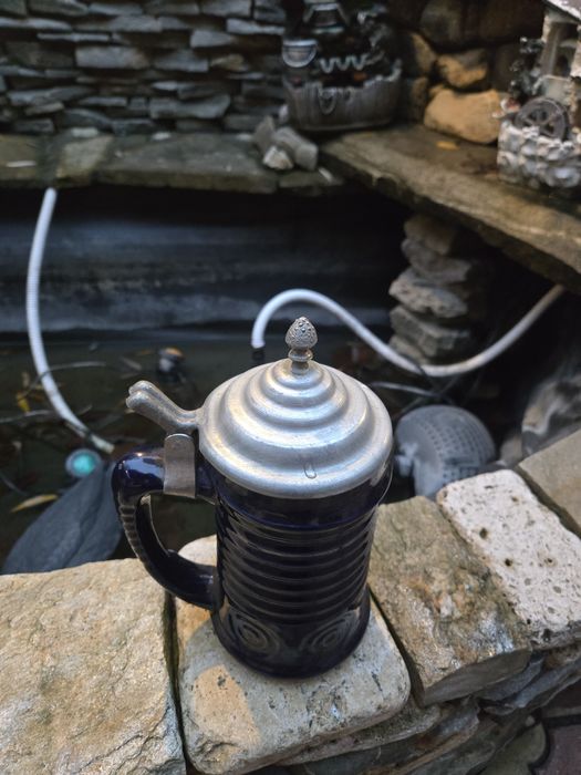 Halbă cu capac metal