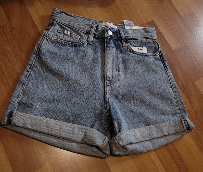 Blugi scurti calvin klein noi