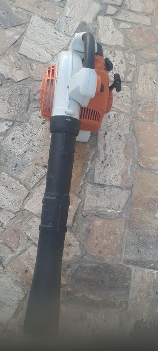 Suflanta stihl bg 86 foarte puternica