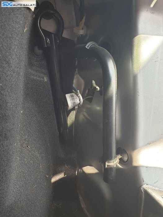 Cui Carlig Infiletant cu Cheie Coarba Roti Dacia Logan 2 2012 - 2016 [C4584]