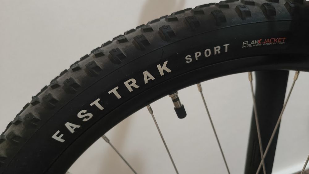 Велосипед новый Specialized .