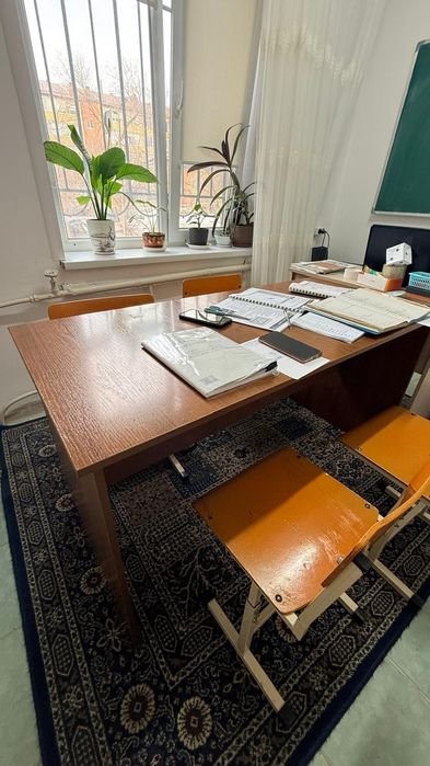 Отдам даром офисную мебель