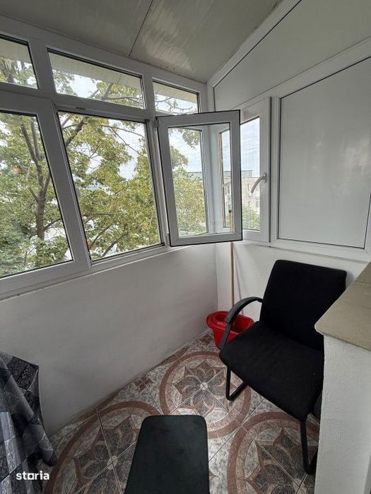 Apartament cu 2 camere, 45 mp, balcon inchis, pozitie excelenta, Craio