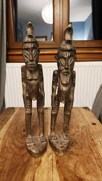 Двойка дървени фигури от Нигерия