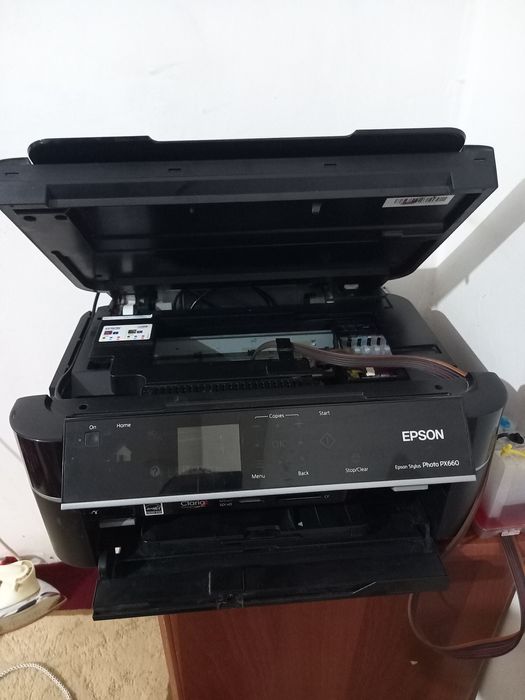 Epson stylus photo px 660 sotiladi