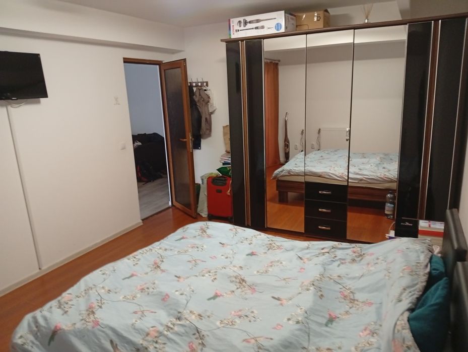 Vând apartament Apahida, zona centrala