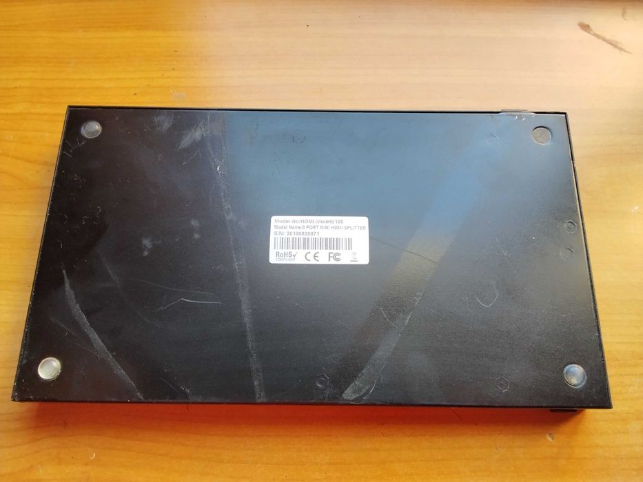 голям 8 канален HD сплитер за части