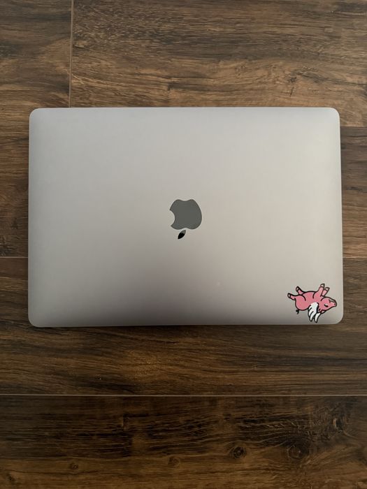 Macbook Air 2018 8 gb ram 256 stocare