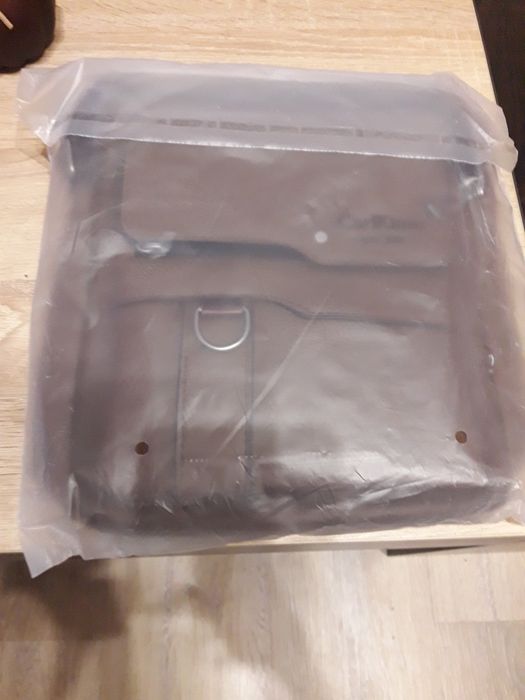 Мъжка чанта от естествена кожа