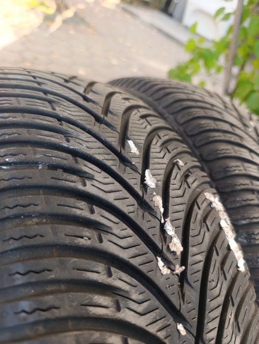 Гуми 205 60 16  и 2 броя джанти
