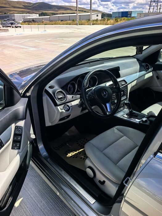 Vand Mercedes C300 4 matic