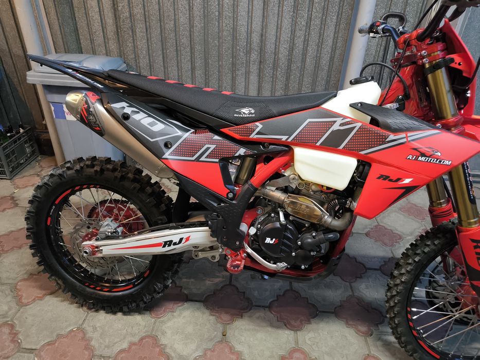 Продам AJ1 NB300