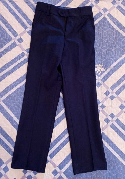 Брюки школьные на 1 - класс темно-синие (разм. 122, на 7-8 лет)