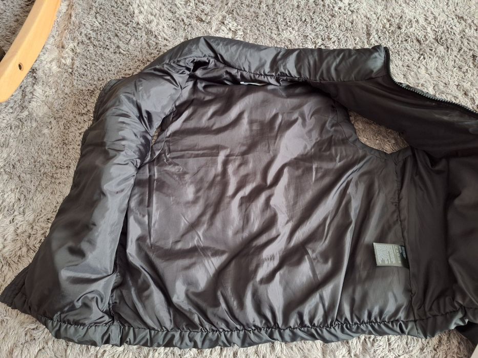 Vesta baieti  H&M 146- 152 cm/ 10- 12 ani, stare f buna