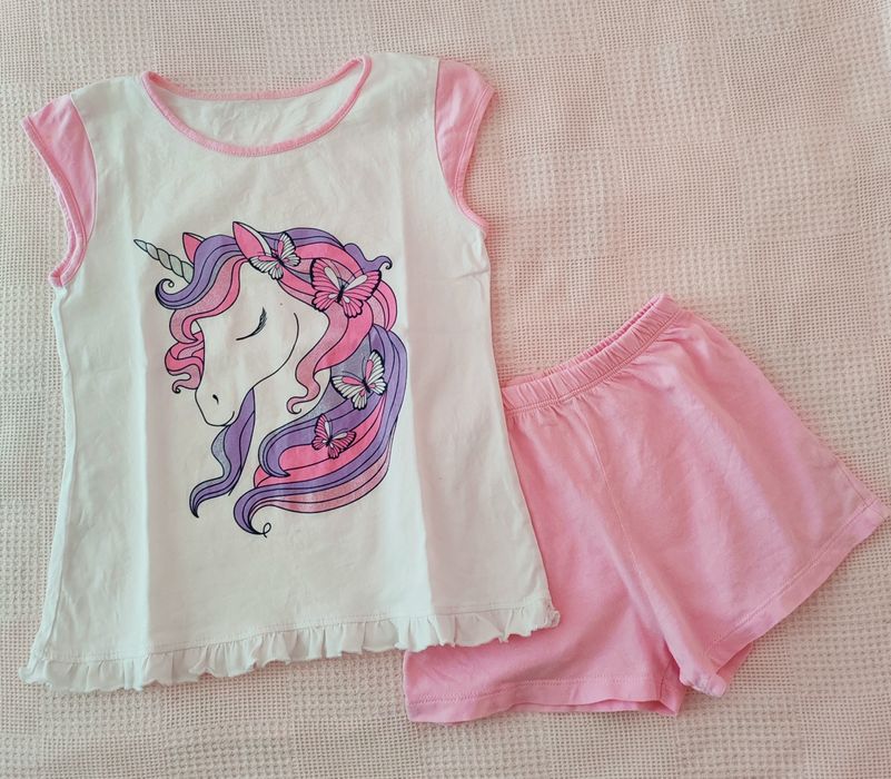 Детски пижами 122 см. Обща цена 26 €