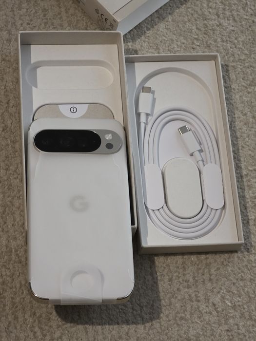 Telefon mobil Google Pixel 10 Pro XL. 256GB. 16GB RAM. 5G Porcelain