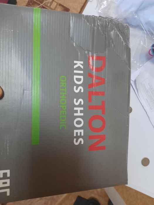 Продам зимние ботинки для мальчика размер 36 размер