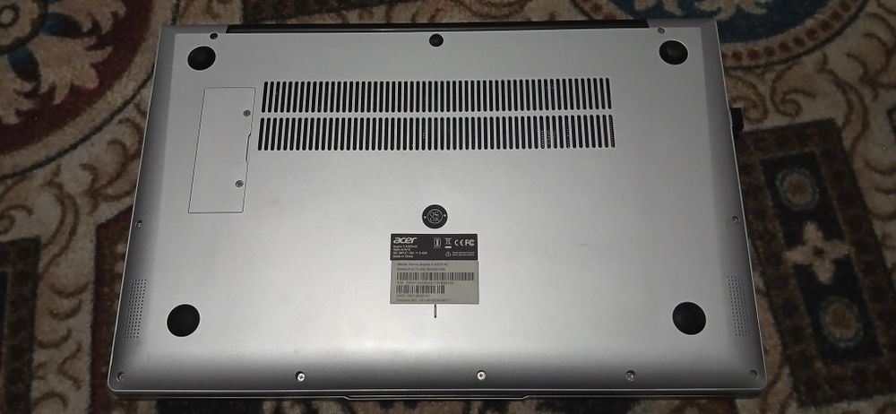 Acer aspire 3 Ryzen 3-7330U 8/512