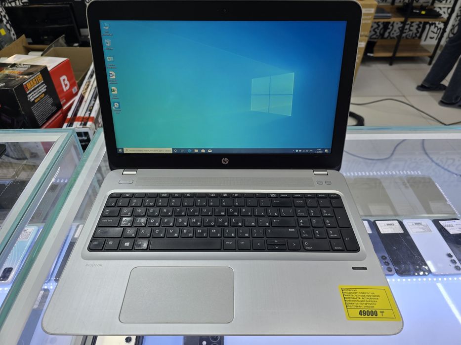 Ноутбук Hp core i3 7100U озу 8gb hdd1000gb рассрочка Реал ломбард