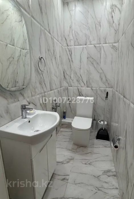 Продам 4-комнатную квартиру